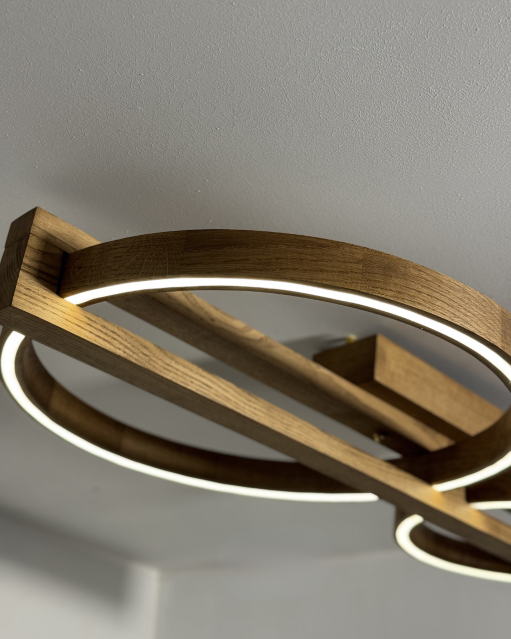 LightWood™  — LED-люстра з масиву дуба "Galaxy"