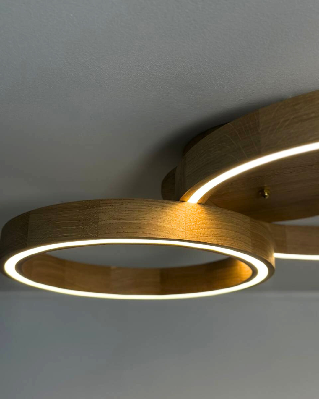 LED-люстра "Insight"