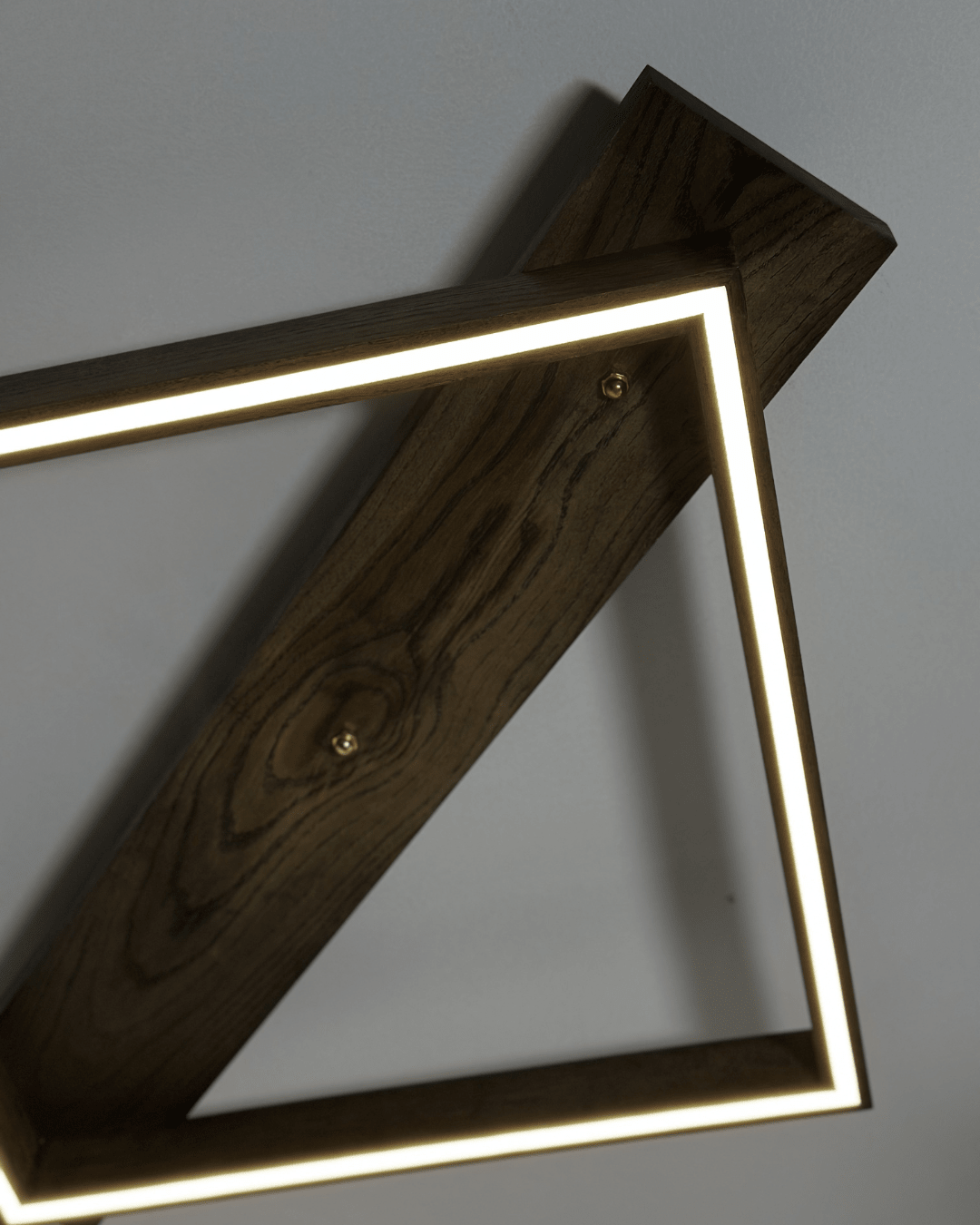 LED Chandelier "Shadow of the Sun" - Light.wood