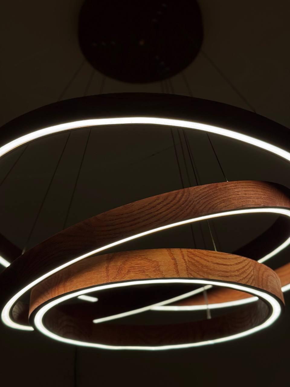 Підвісна LED-люстра "Galicia"